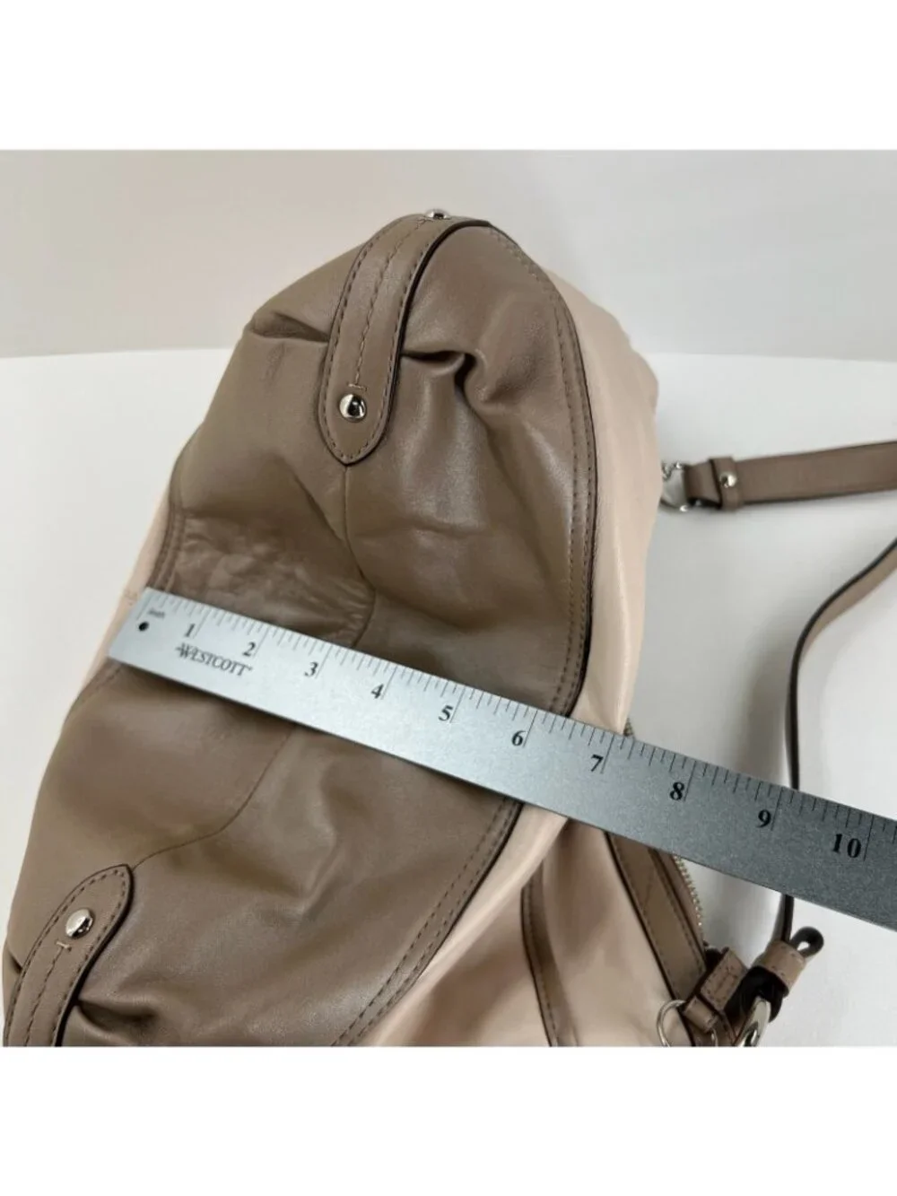 Coach Park Leather Duffle Hobo Shoulder Bag Large Pleated Zip Two Tone Cream Tan
